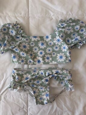 wonder nation Green Floral Puff Sleeve Bikini Top and Bottom Set